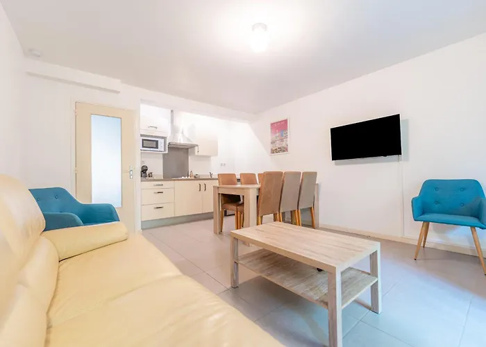 Chez Papy Charles Nyaraló Carcassone